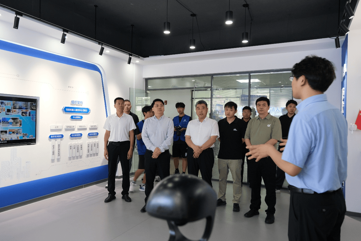 智能引擎，智造未來(lái) 濰坊啟用全國(guó)首個(gè)城市級(jí)智能機(jī)器人服務(wù)中心